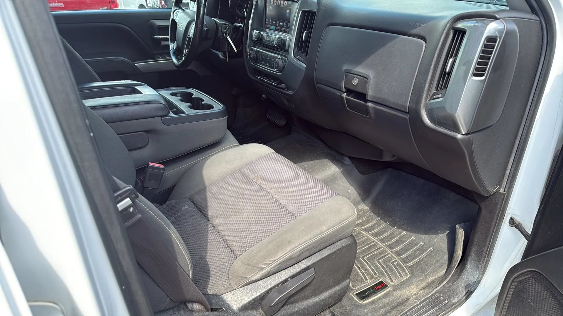 Used 2016 Chevrolet Silverado 2500 LT AWD/4WD image 16