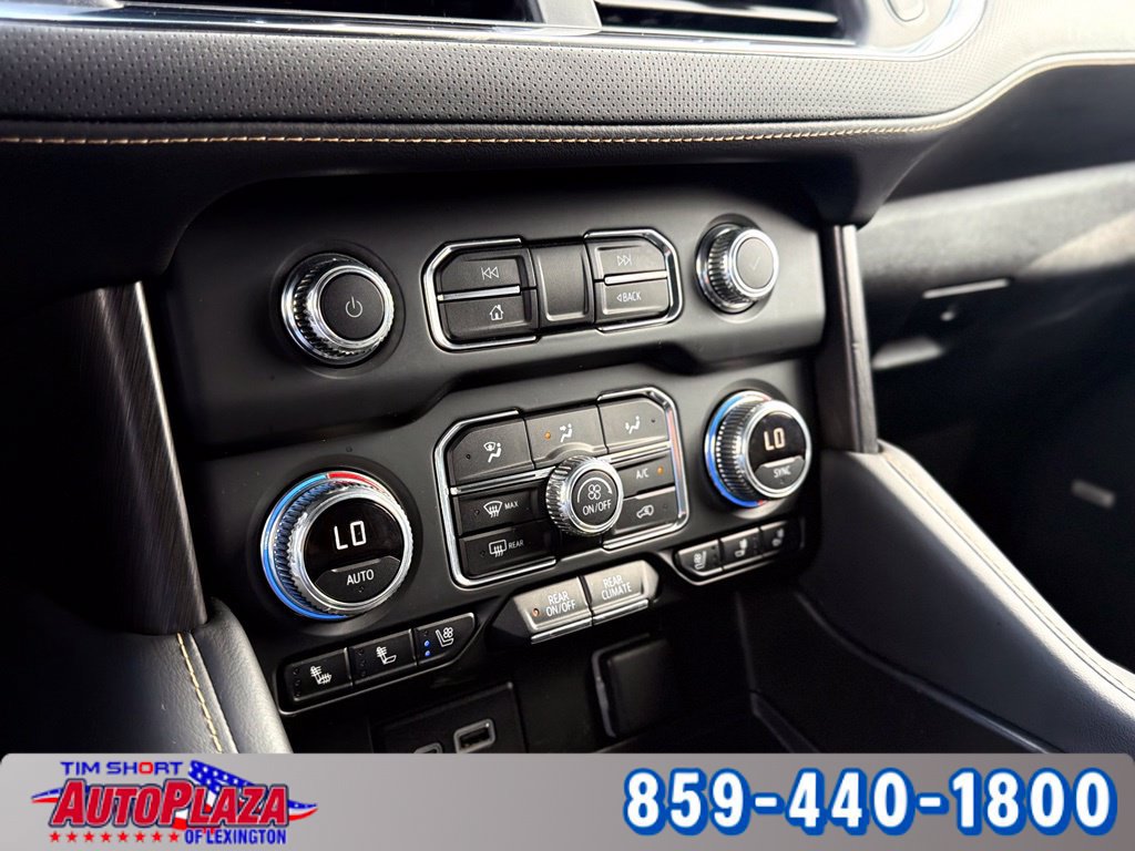 Used 2024 GMC Yukon XL AT4 w/ AT4 Premium Plus Package AWD/4WD image 24