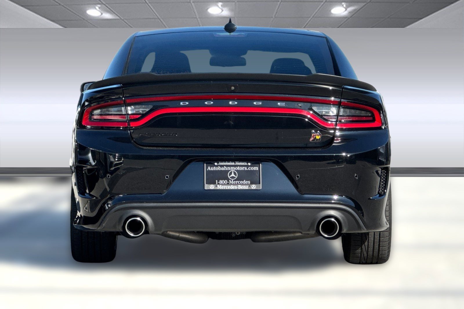 Used 2023 Dodge Charger Scat Pack w/ Navigation & Travel Group image 9