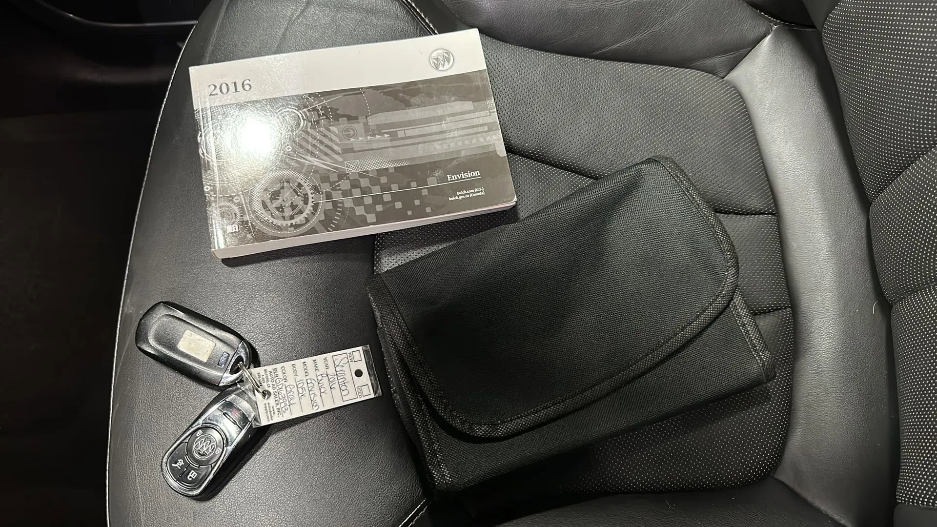 Used 2016 Buick Envision Premium image 29