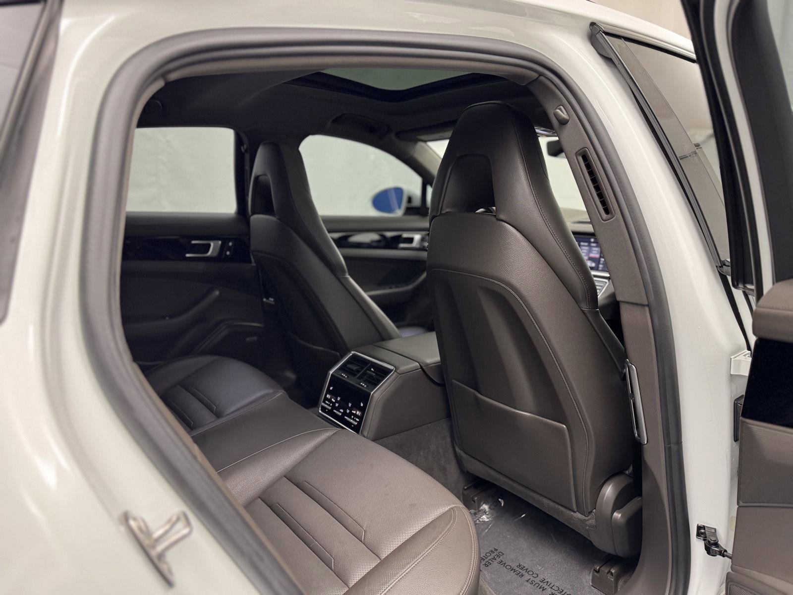 Used 2019 Porsche Panamera 4 image 34