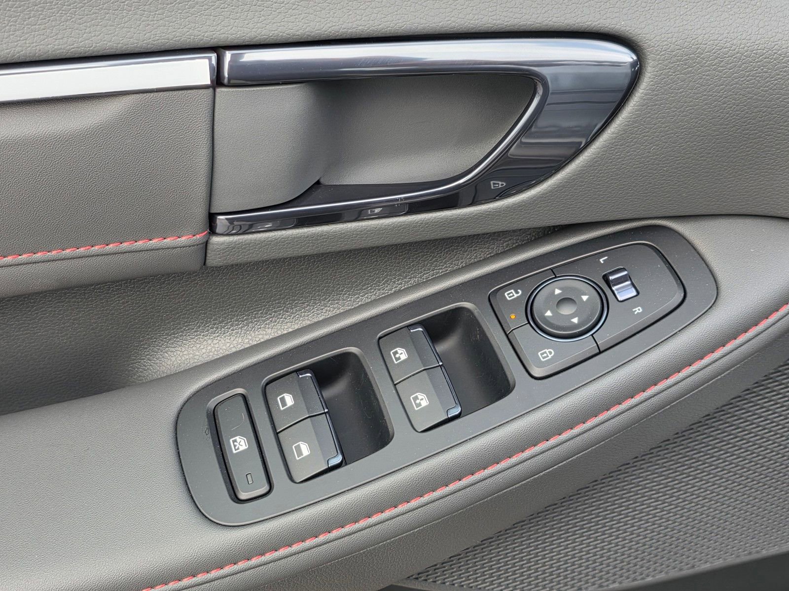New 2025 Hyundai Sonata N Line FWD image 13