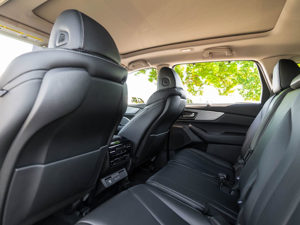 Certified 2024 Acura MDX SH-AWD w/ Technology Package image 19