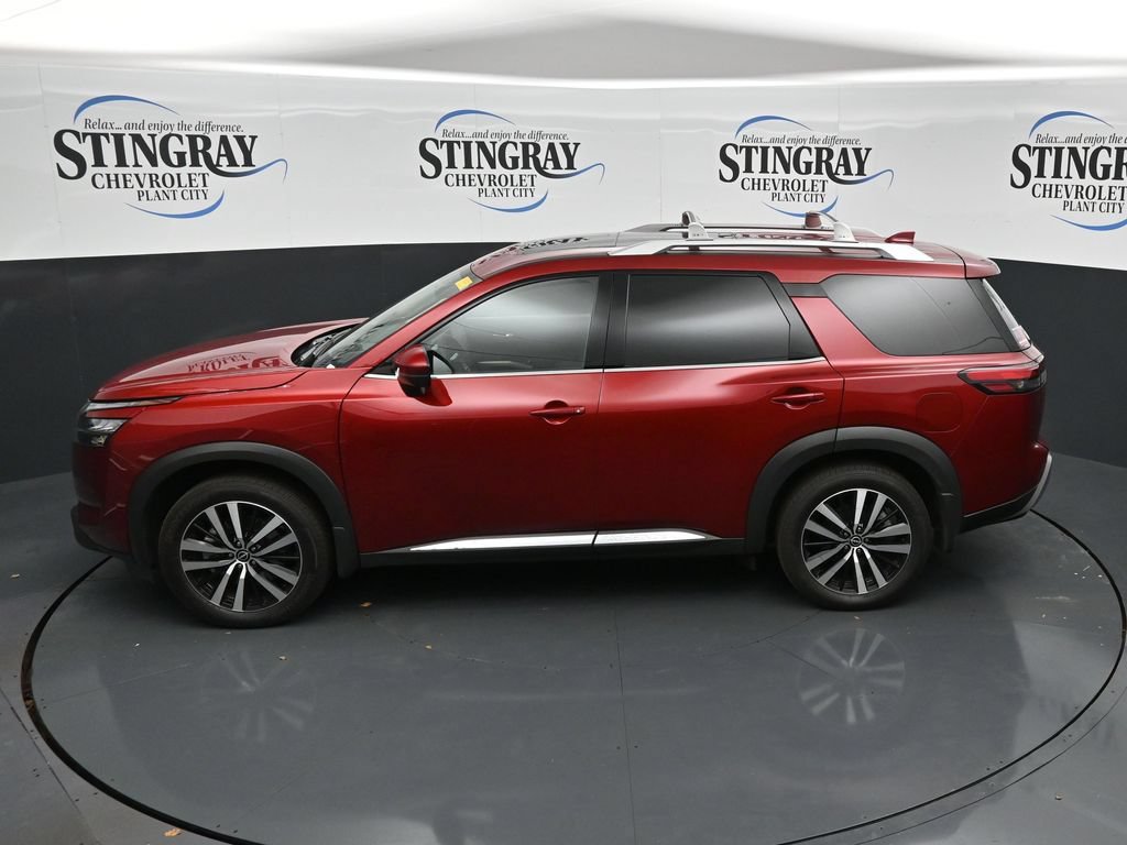 Used 2025 Nissan Pathfinder Platinum w/ Cargo Package FWD image 21