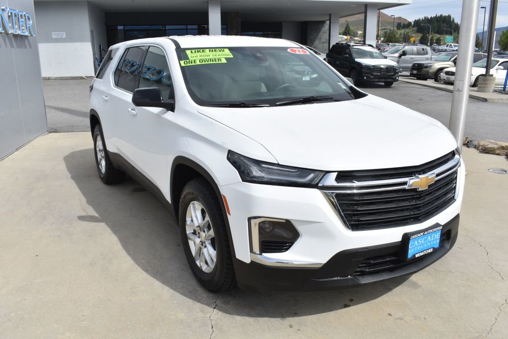 Used 2022 Chevrolet Traverse LS AWD/4WD image 9