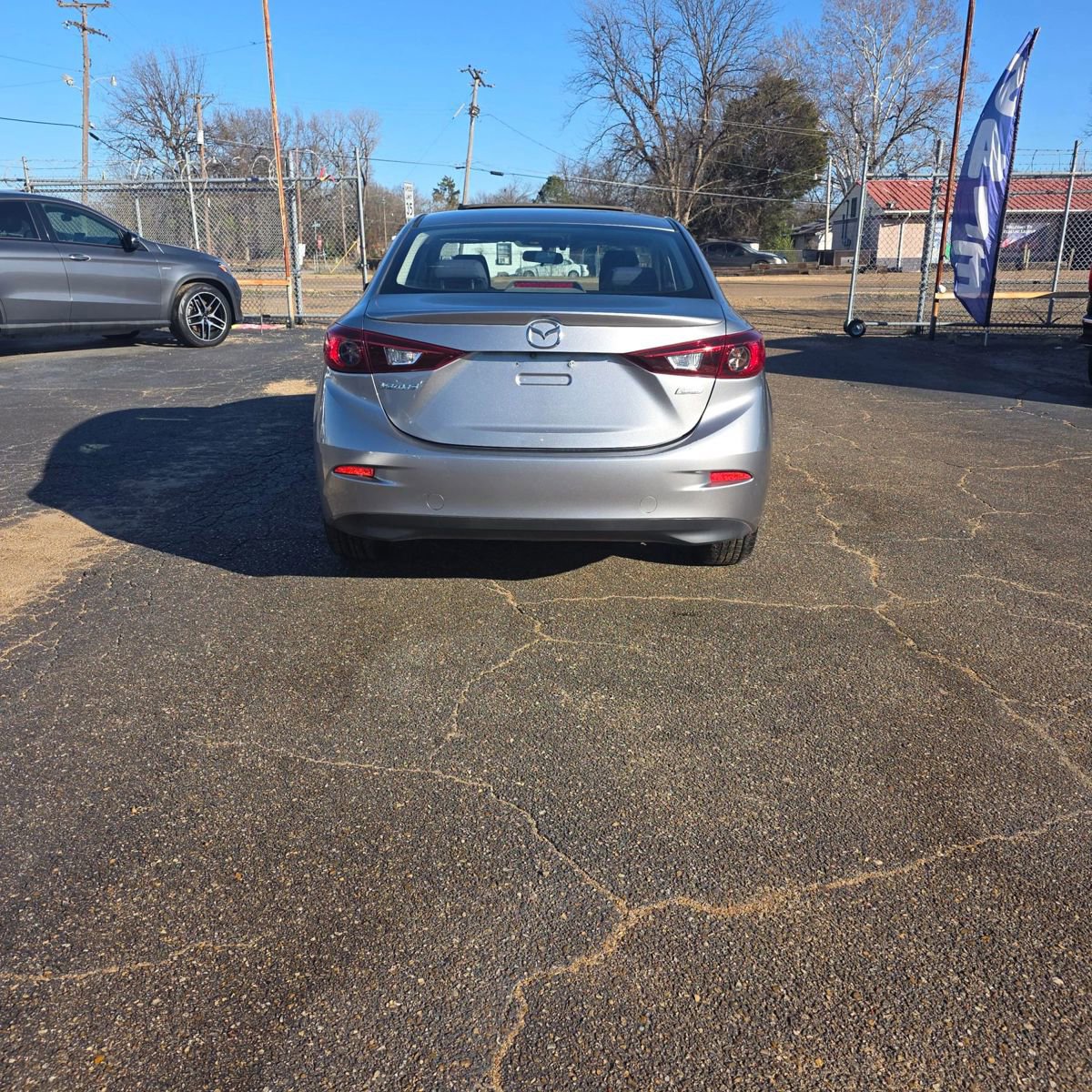 Used 2016 MAZDA MAZDA3 i Touring image 4
