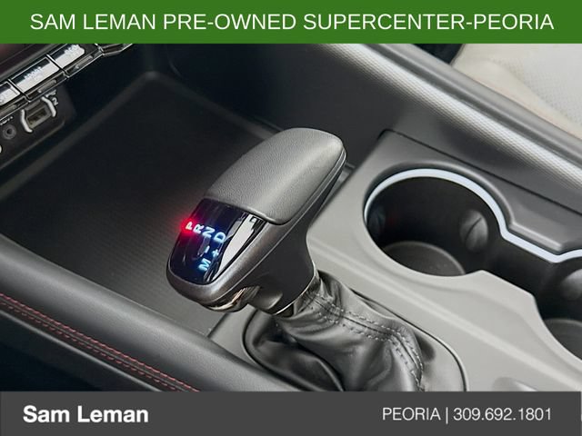 Used 2024 Dodge Durango GT RWD image 17