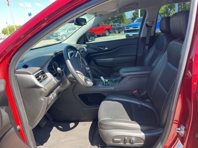 Used 2023 GMC Acadia SLT image 16