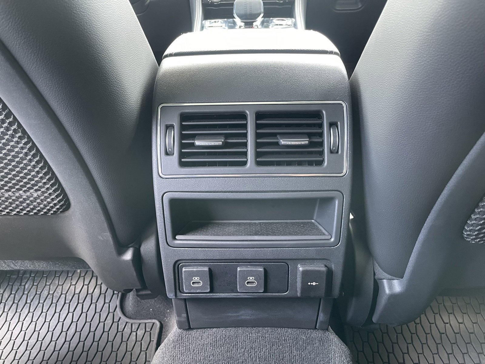 New 2024 Jaguar F-PACE R-Dynamic S image 26