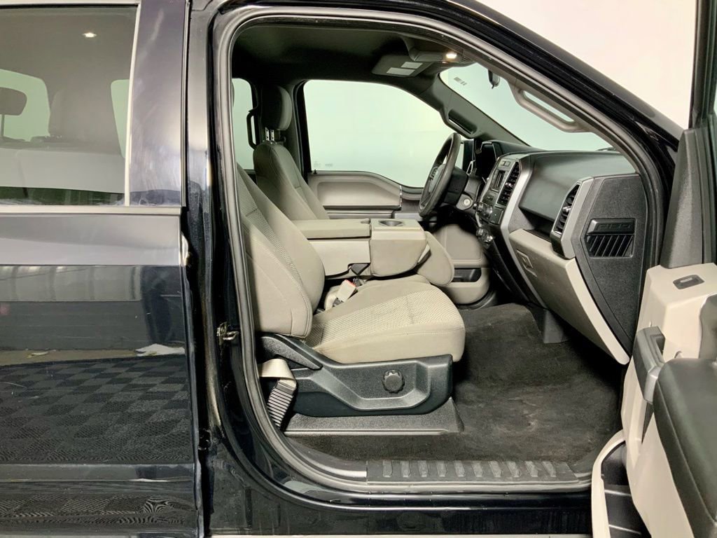 Used 2018 Ford F150 XLT AWD/4WD image 33