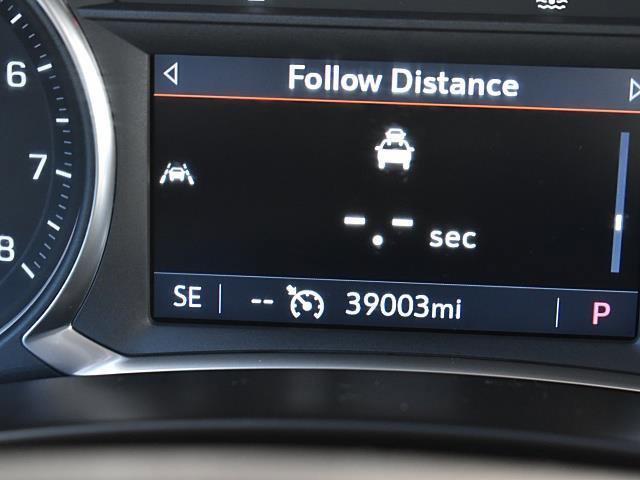 Used 2024 GMC Terrain SLT image 26