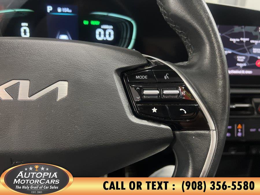 Used 2023 Kia Niro EX Touring FWD image 27