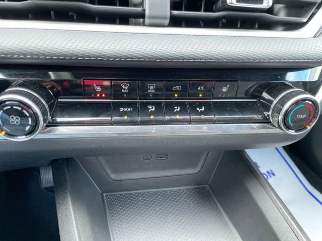 Used 2025 Chevrolet Equinox LT image 24