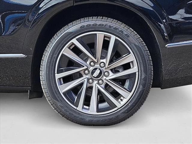 New 2026 Cadillac Vistiq Sport image 10