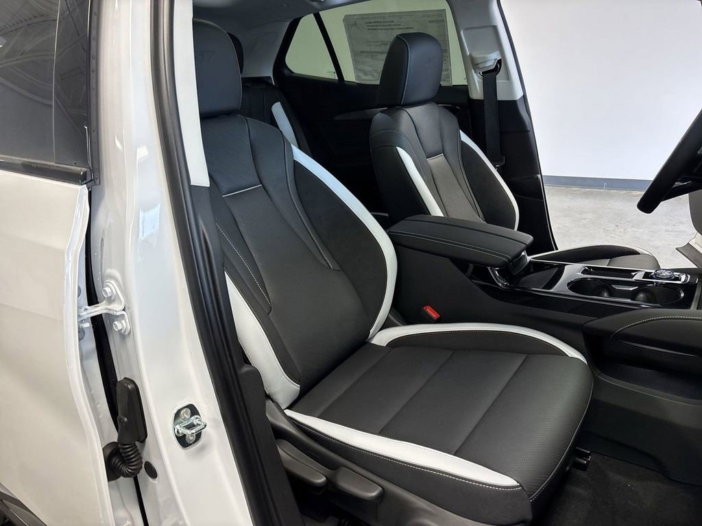 New 2025 Buick Envision Sport Touring image 33