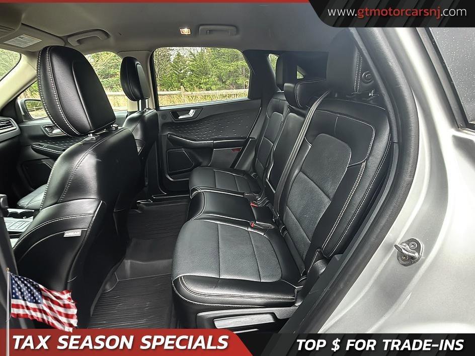 Used 2020 Ford Escape Titanium AWD/4WD image 30