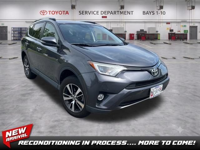 Used 2016 Toyota RAV4 XLE AWD/4WD image 1