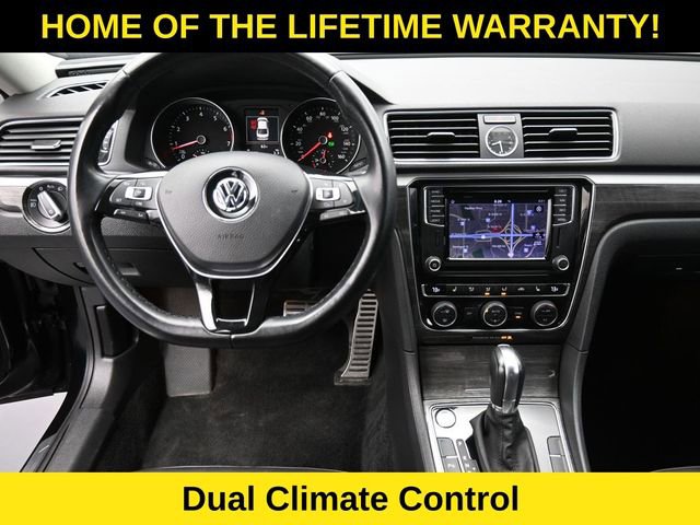 Used 2017 Volkswagen Passat 1.8T SEL Premium image 15