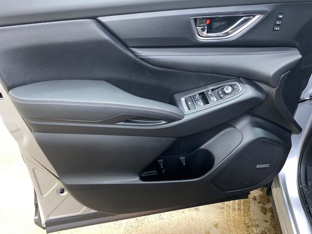 New 2026 Subaru Ascent Limited AWD/4WD image 8