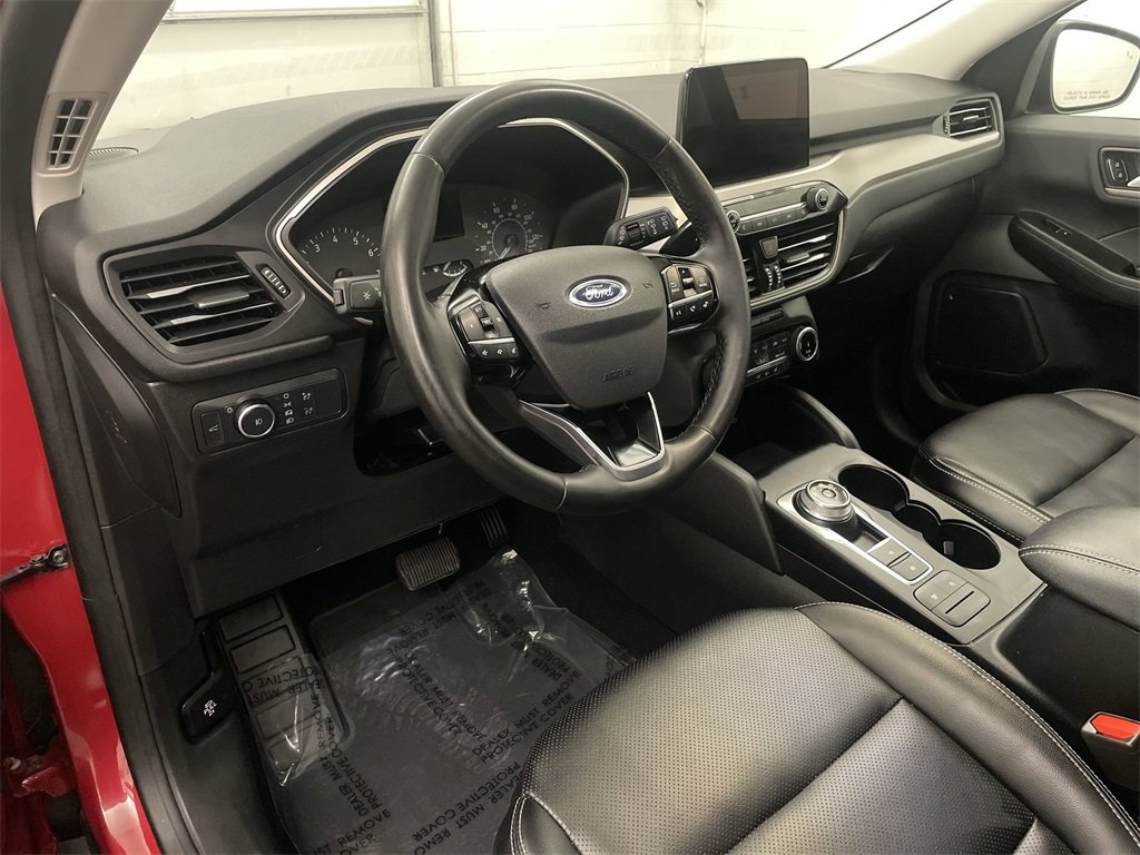 Used 2022 Ford Escape SEL image 4