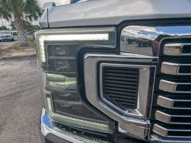 Used 2022 Ford F350 Lariat w/ Lariat Ultimate Package AWD/4WD image 11