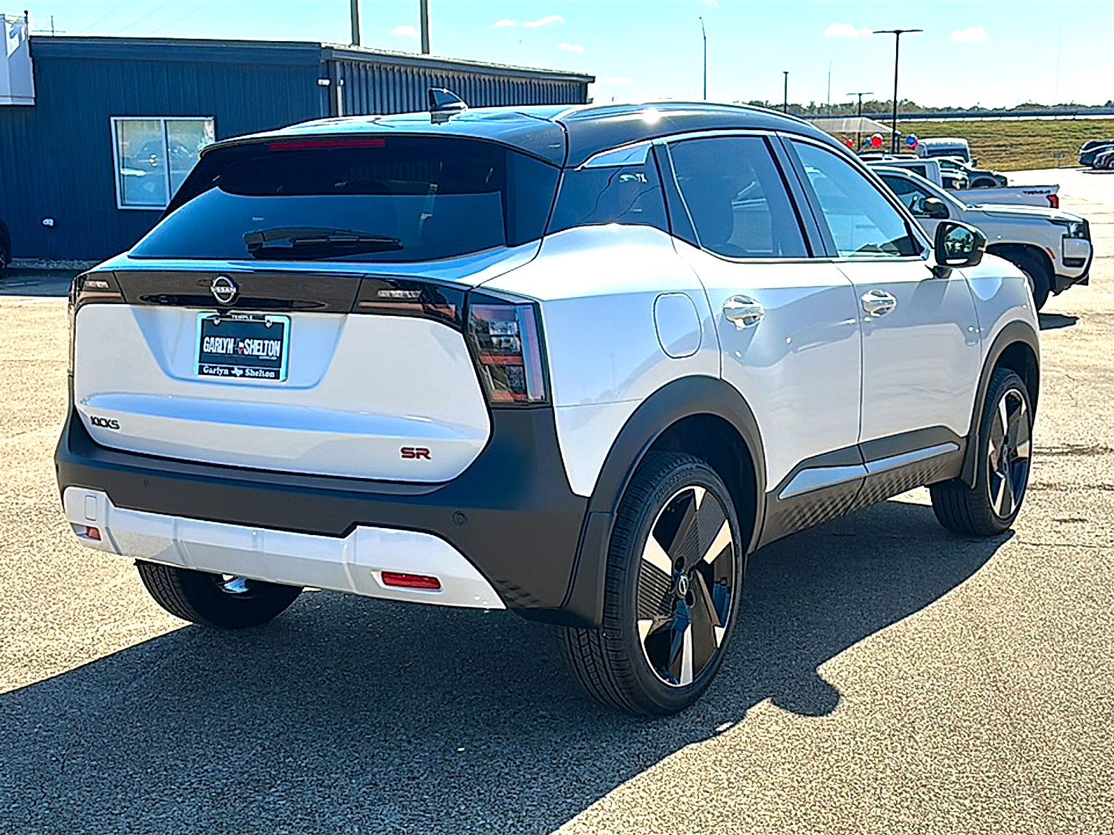 New 2026 Nissan Kicks SR w/ Cold Weather Package image 8
