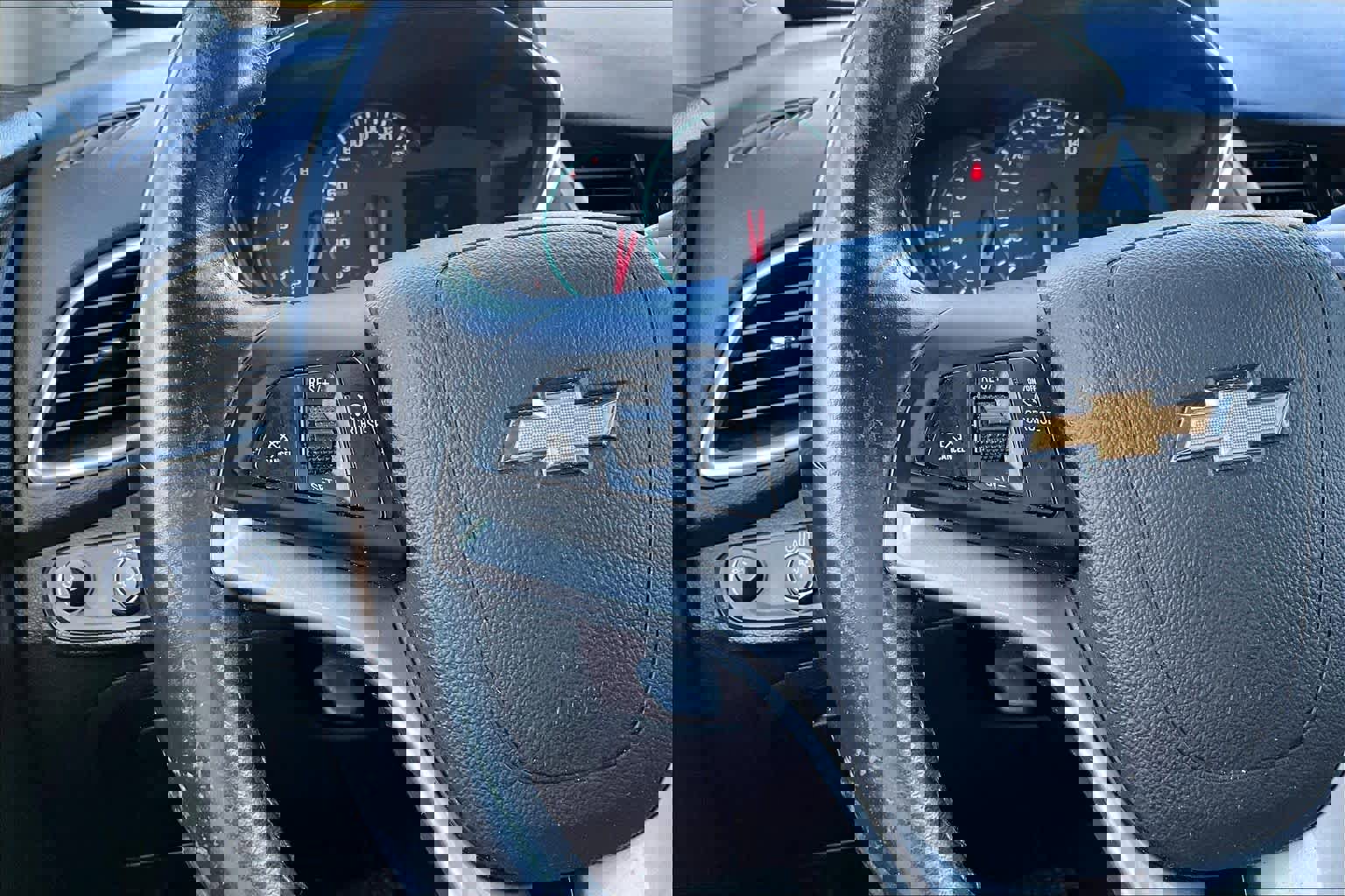 Used 2019 Chevrolet Trax LT w/ LT Convenience Package image 23