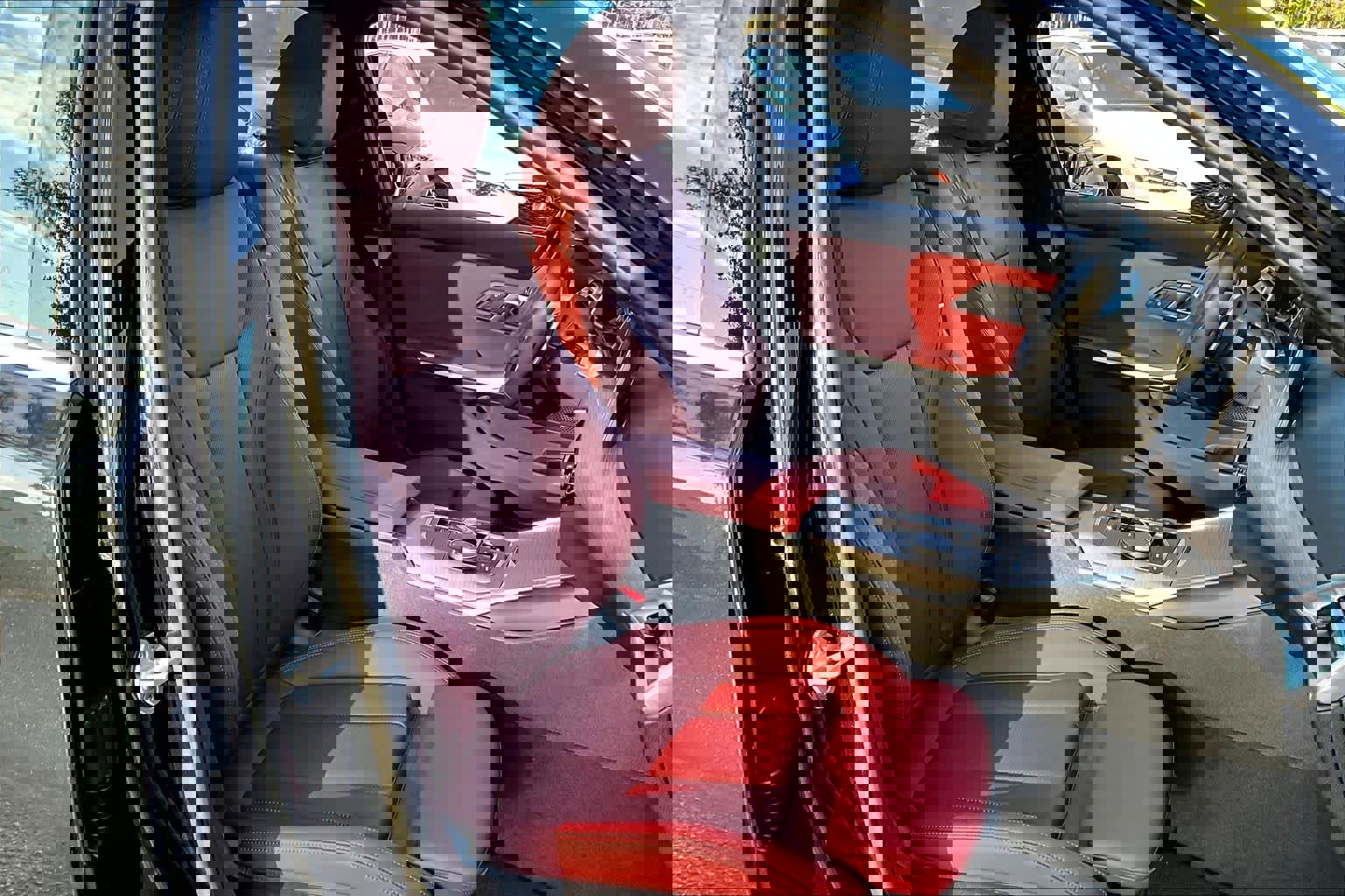 Used 2025 BMW 330i Sedan RWD image 9