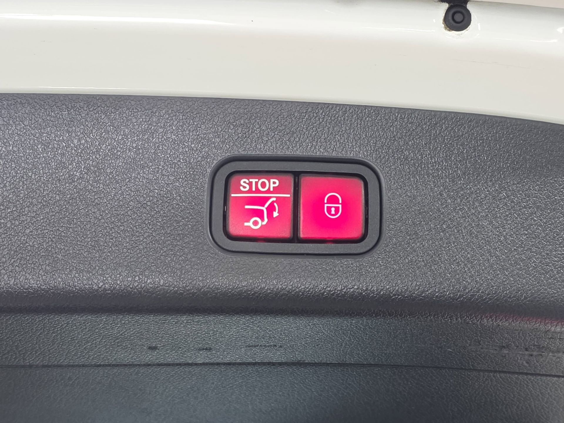 Used 2023 Mercedes-Benz GLC 300 GLC 300 image 13