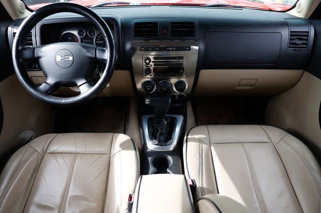 Used 2006 HUMMER H3 image 2