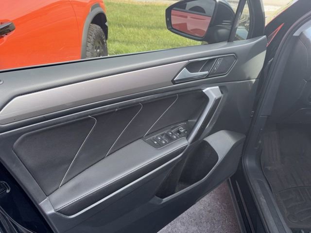 Used 2022 Volkswagen Tiguan SE image 14