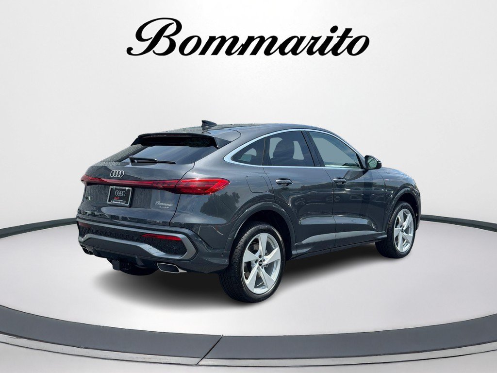 Used 2026 Audi Q5 Premium Plus w/ Premium Plus AWD/4WD image 3
