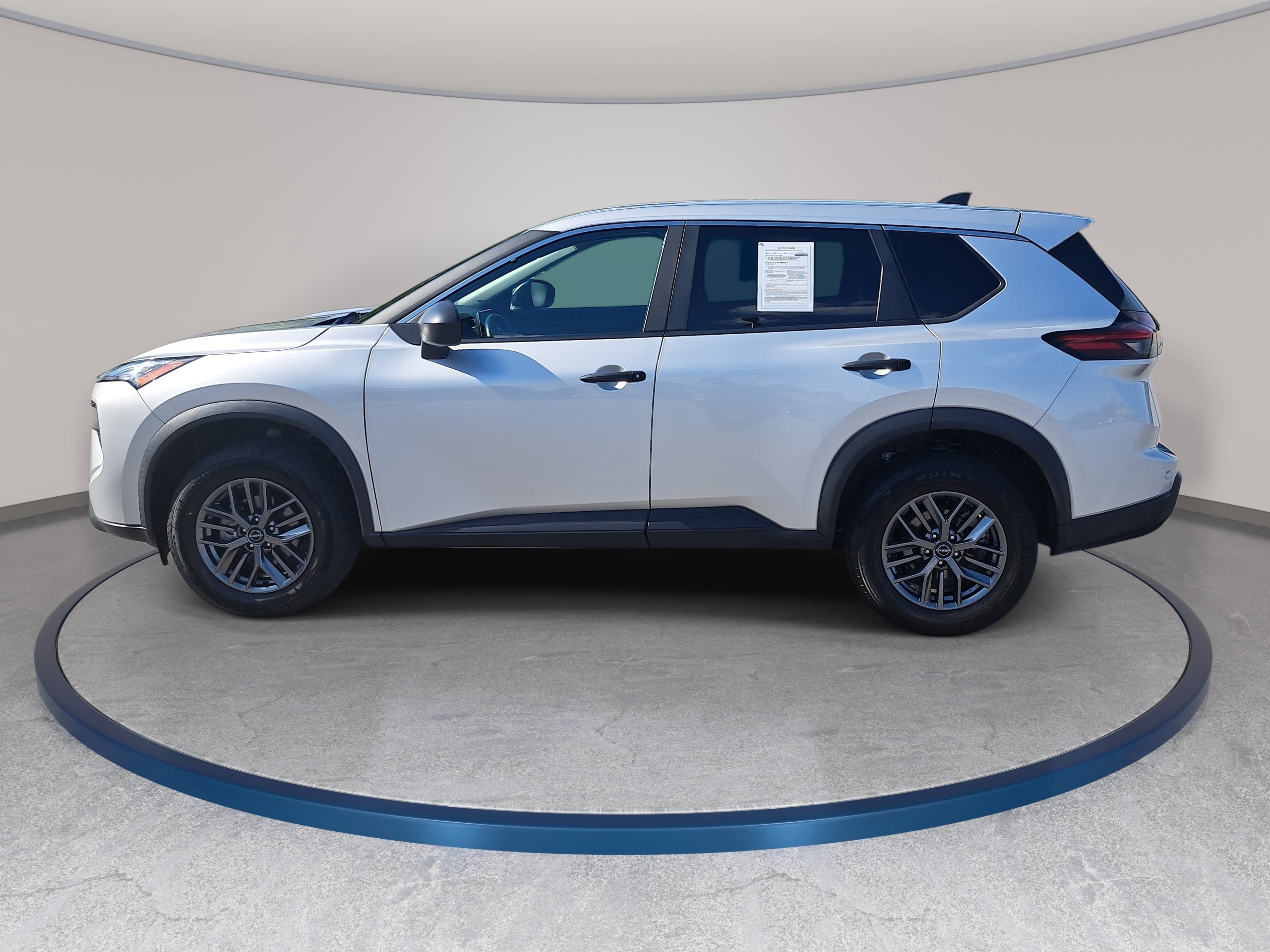 Used 2024 Nissan Rogue S AWD/4WD image 8