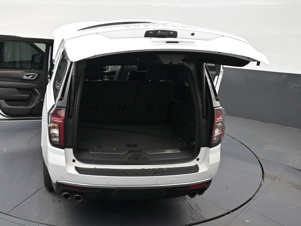 Used 2022 Chevrolet Suburban High Country RWD image 31