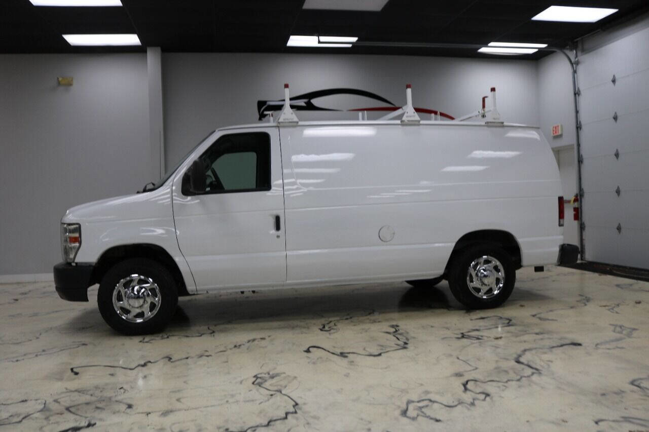 Used 2014 Ford E-150 and Econoline 150 w/ Power Group image 3