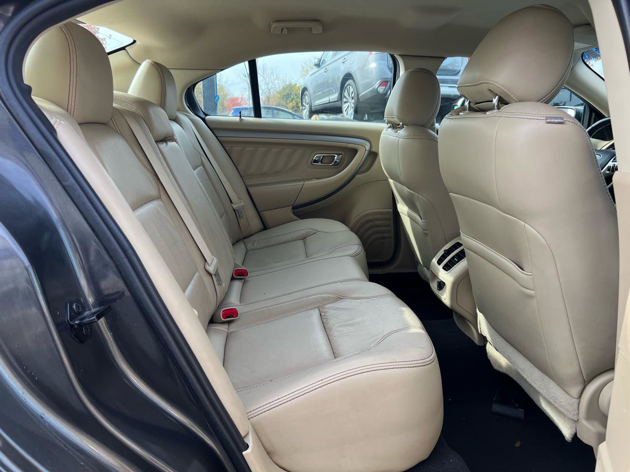 Used 2019 Ford Taurus SEL w/ Equipment Group 201A AWD/4WD image 14