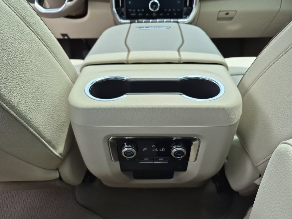 New 2026 GMC Yukon XL Denali w/ Sun & Power Step Package AWD/4WD image 36
