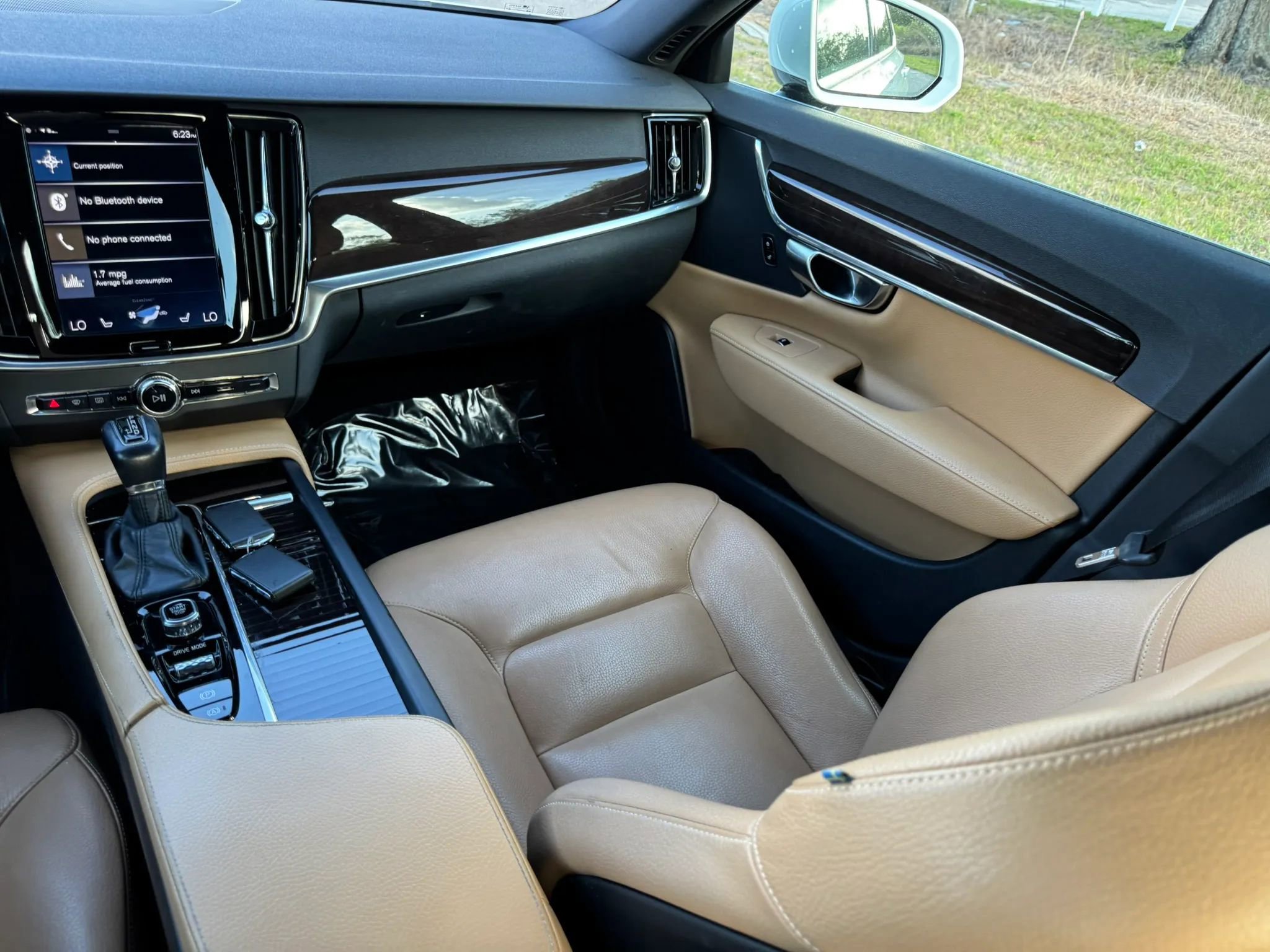 Used 2019 Volvo S90 T6 Momentum image 25