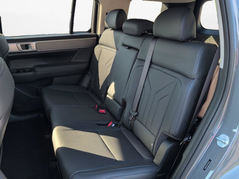 New 2027 Hyundai Santa Fe SEL FWD image 12