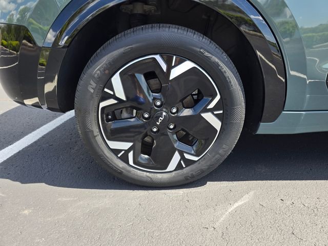 Used 2023 Kia Niro Wave w/ Wave Preserve Package FWD image 6