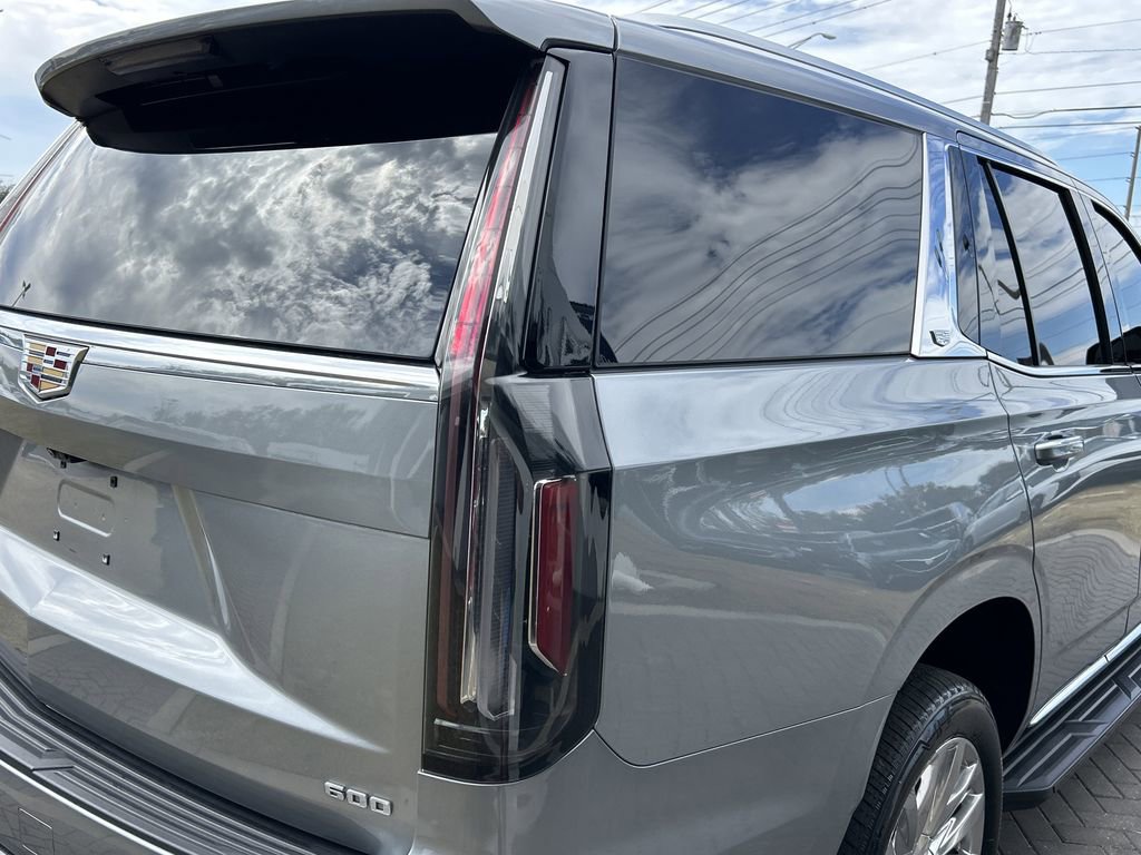 Certified 2024 Cadillac Escalade Premium Luxury image 8