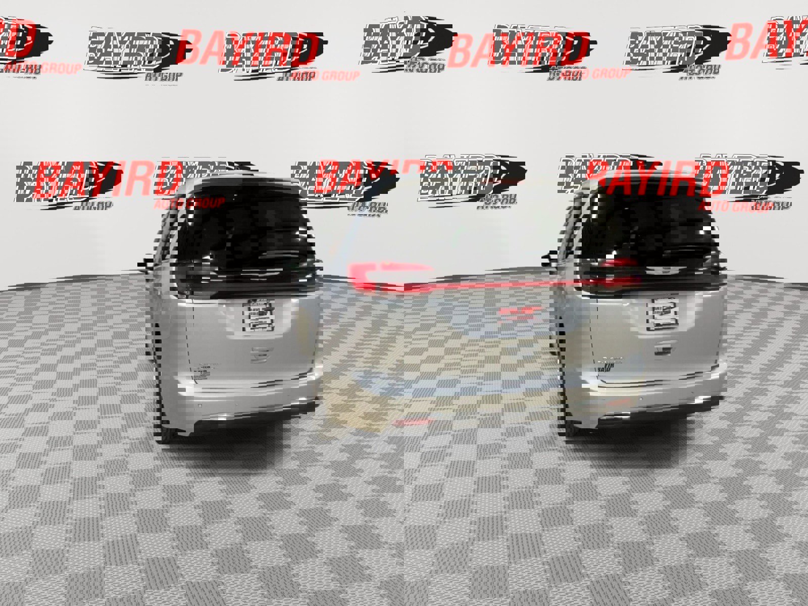 Used 2024 Chrysler Pacifica Touring-L image 8