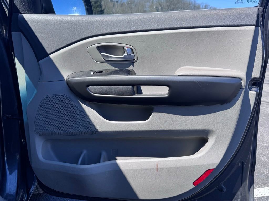 Used 2016 Kia Sedona LX w/ LX Convenience Package image 13