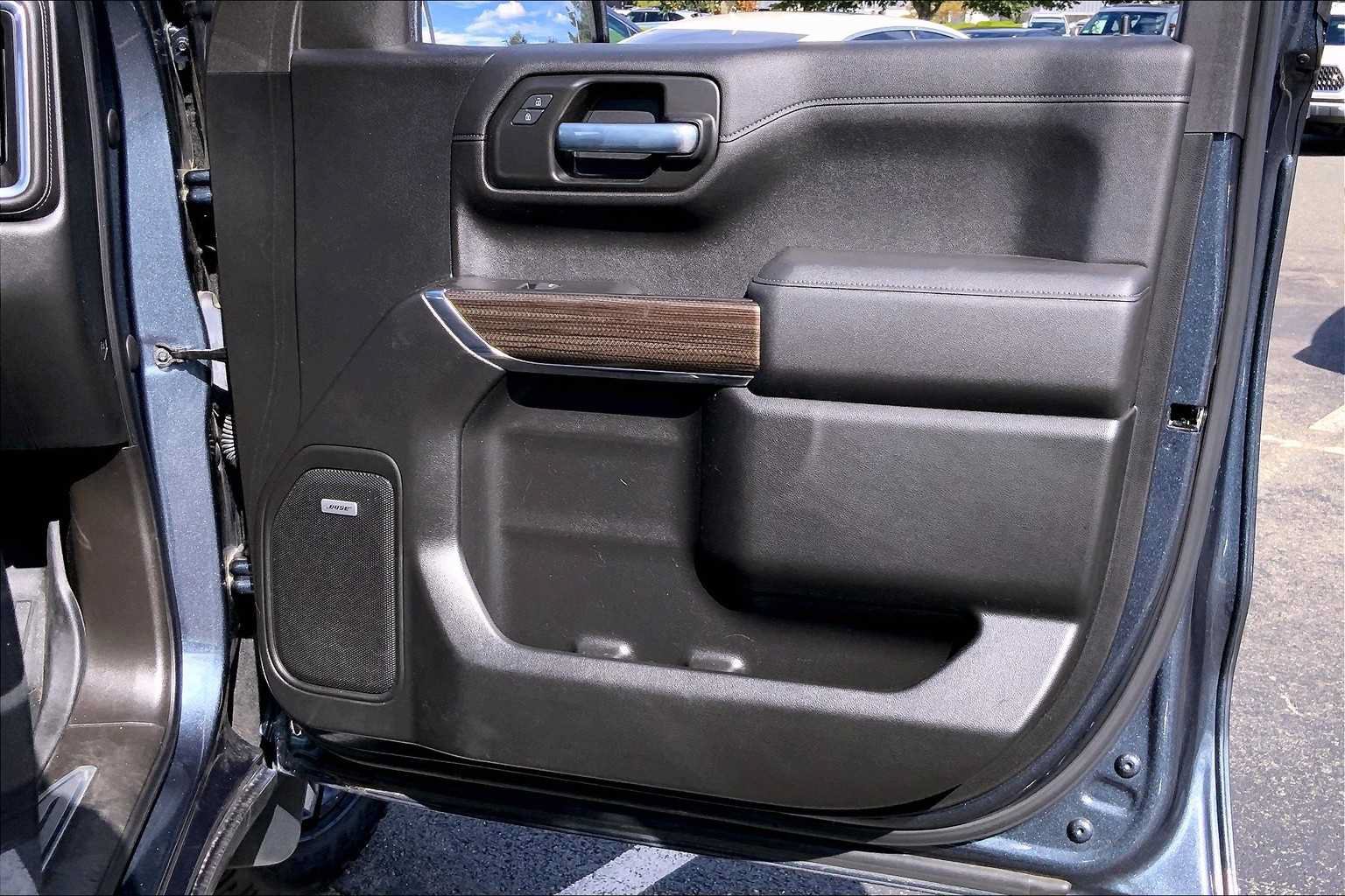 Used 2021 Chevrolet Silverado 1500 LT Trail Boss w/ Convenience Package II AWD/4WD image 23