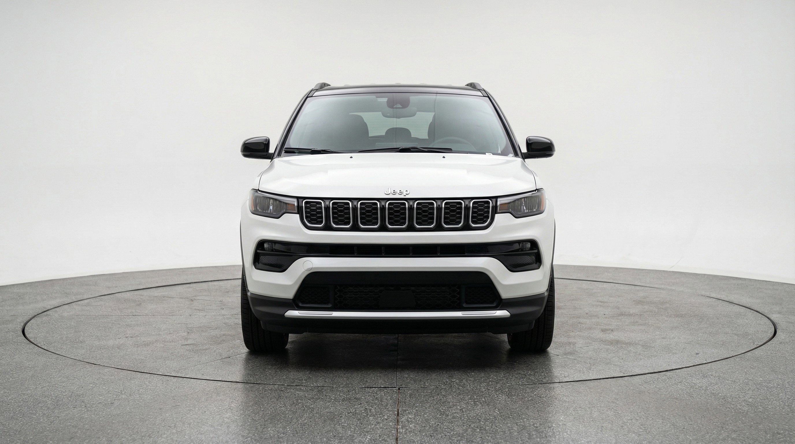 Used 2025 Jeep Compass Limited AWD/4WD image 2