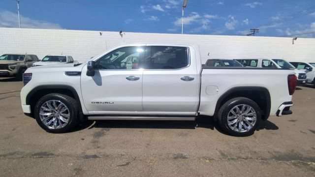 Used 2022 GMC Sierra 1500 Denali w/ Denali Reserve Package AWD/4WD image 5