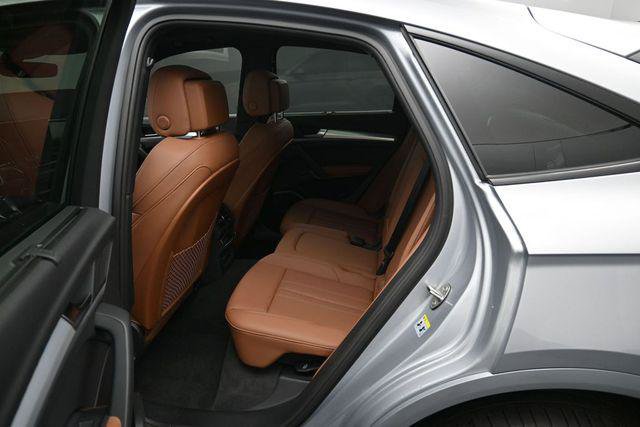 Used 2024 Audi Q5 2.0T Prestige w/ Prestige Package AWD/4WD image 30