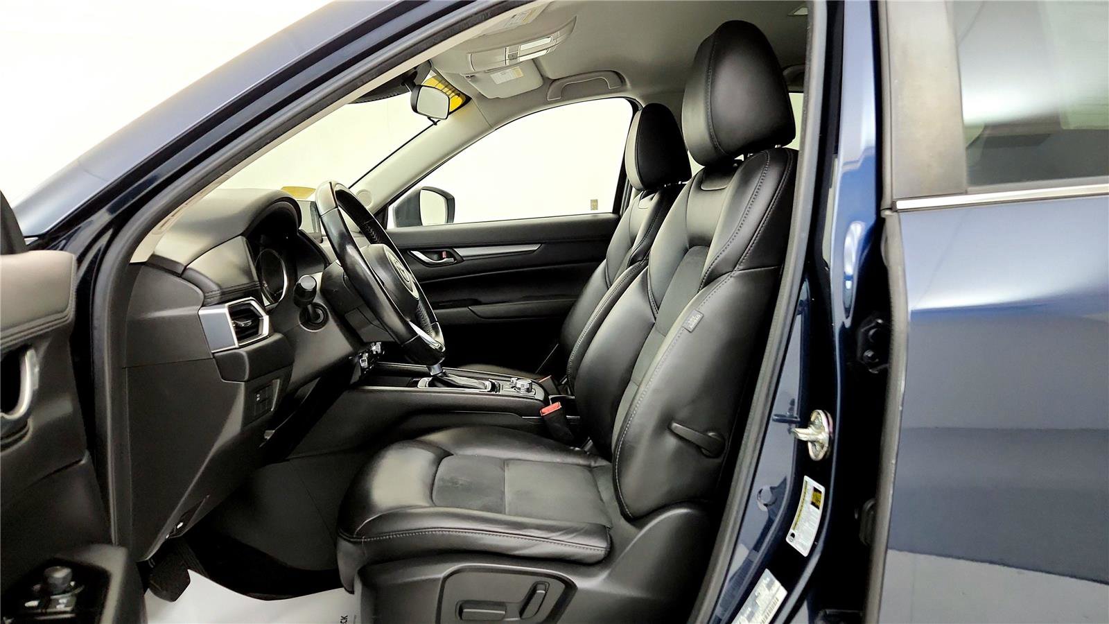 Used 2017 MAZDA CX-5 Touring image 37