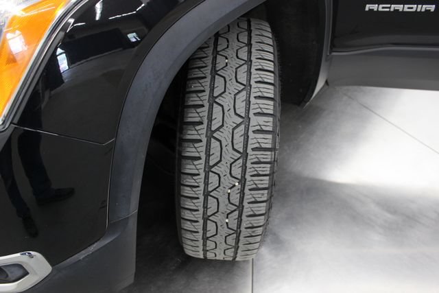 Used 2019 GMC Acadia SLT AWD/4WD image 8