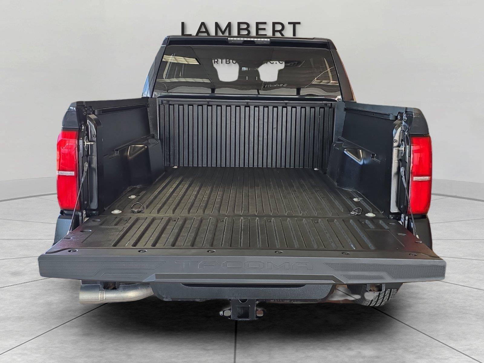 Used 2024 Toyota Tacoma SR AWD/4WD image 27